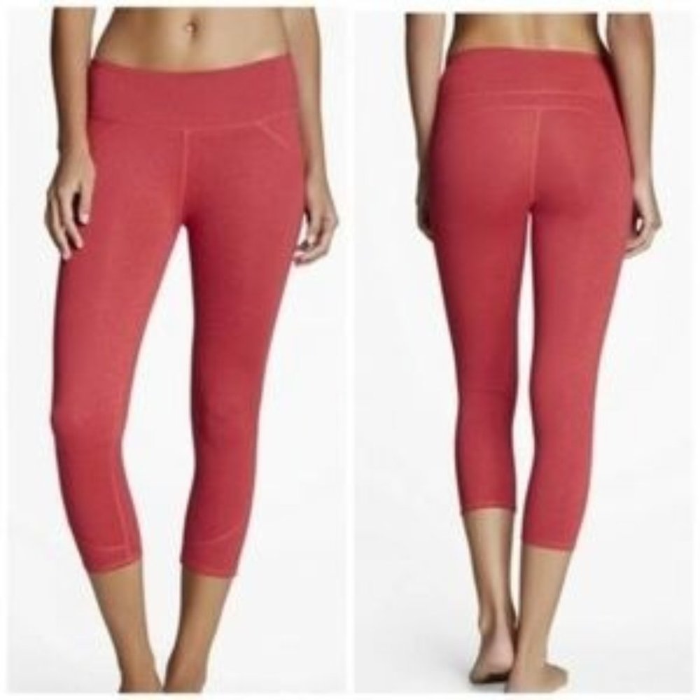 Fabletics LIMA Capri XL Red‎ Stretch Leggings Athleisure Athletic NWT Yoga